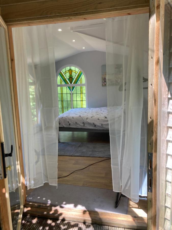 Honey Bee Cabin Llandysul Екстериор снимка